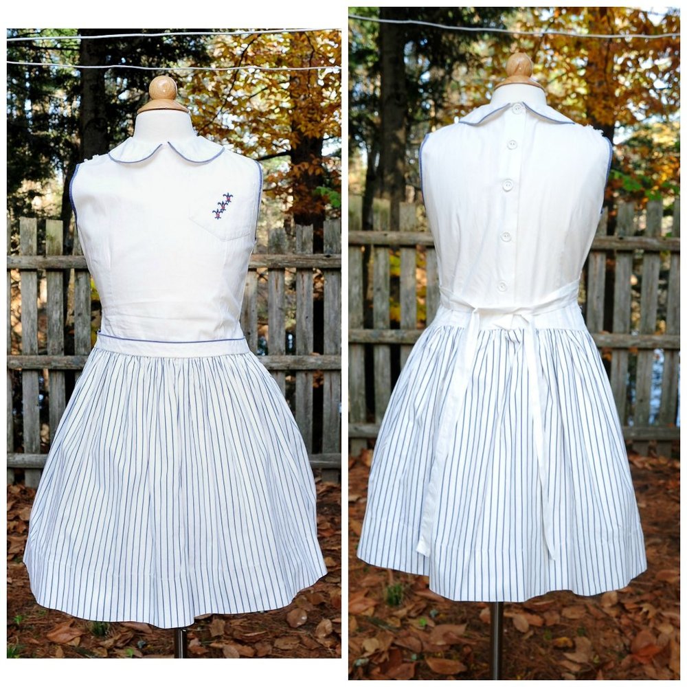 VTG Girls Ivory & Navy Pinstripe Dress NeedsRepair